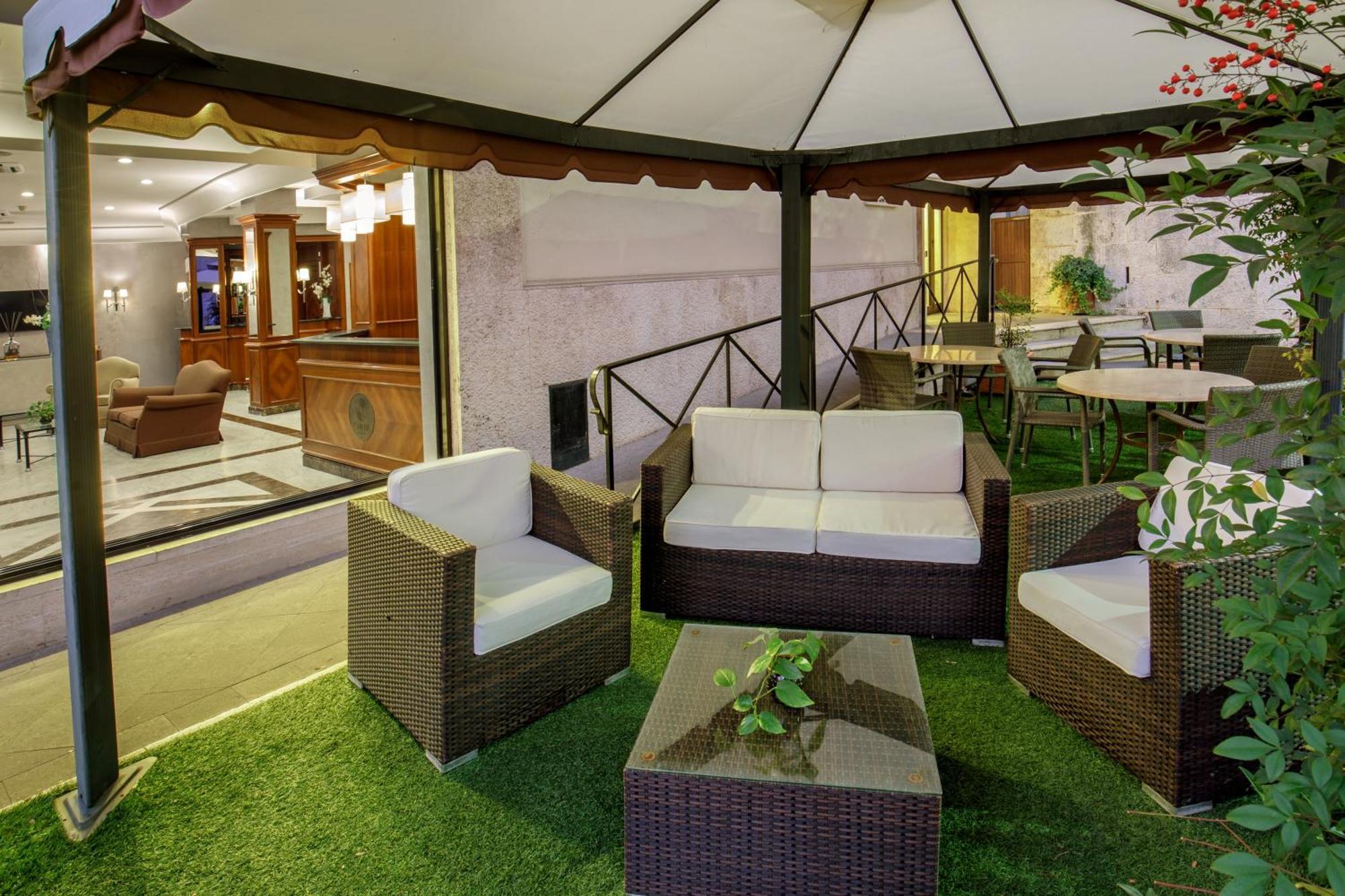 רומא Hotel Santa Costanza By Omnia Hotels מראה חיצוני תמונה